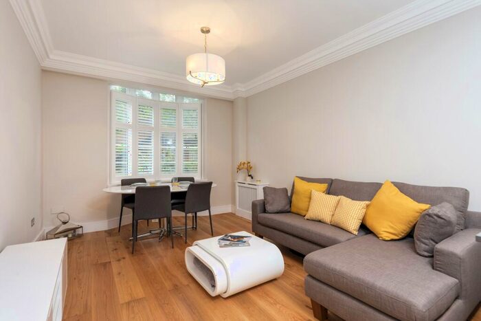 2 Bedroom Apartment To Rent In Grove End Gardens, Grove End Road, St John's Wood, London, NW8