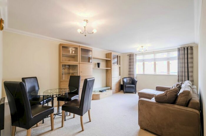 2 Bedroom Flat To Rent In Folgate Street, Epc:C, E1
