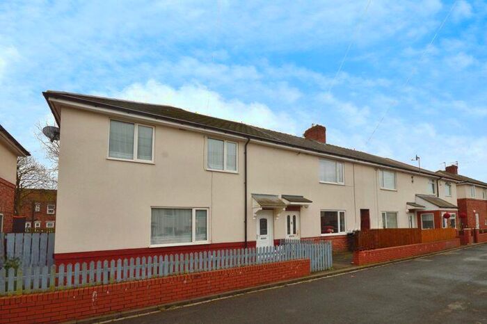 3 Bedroom End Of Terrace House To Rent In Horton Place, Blyth, NE24