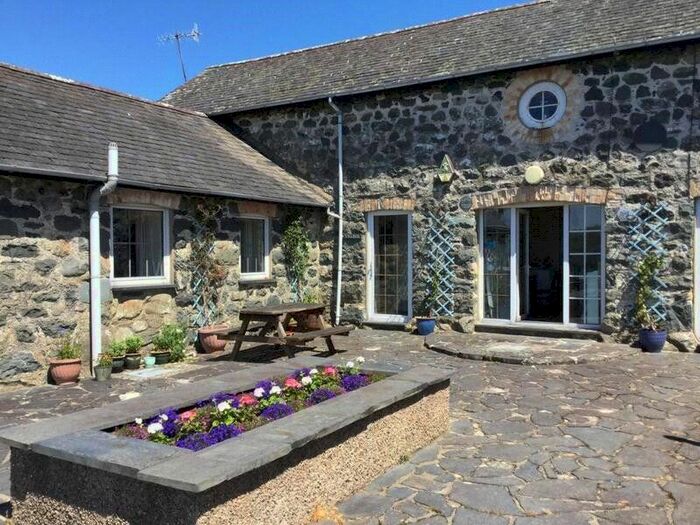 2 Bedroom Property To Rent In Llwyngwril, Gwynedd, LL37