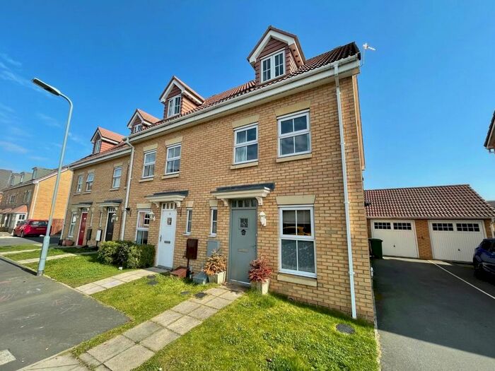 3 Bedroom End Of Terrace House For Sale In Fescue Close, Ingleby Barwick, TS18