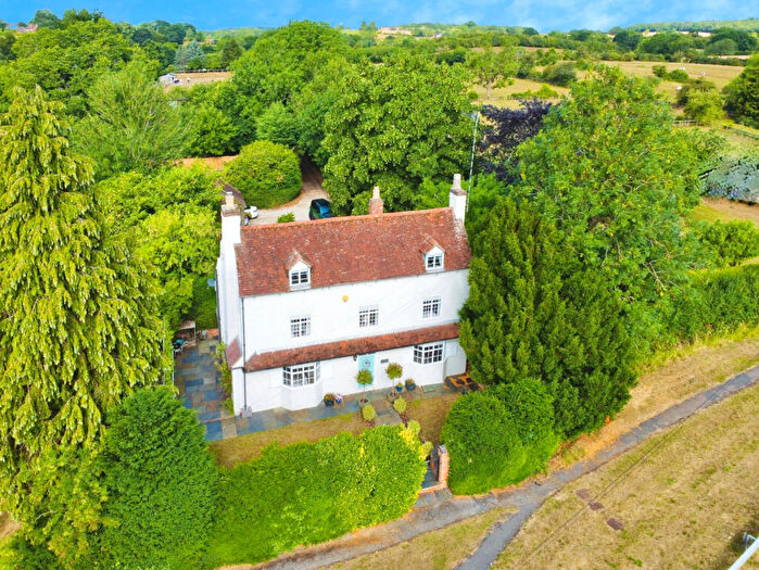 5 Bedroom Detached House For Sale In Wootton Wawen, Double Carport, Stunning Interior, B95