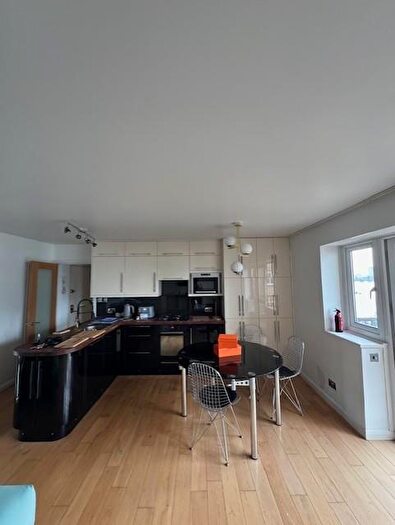 2 Bedroom Apartment To Rent In Vermeer Court, London, E14
