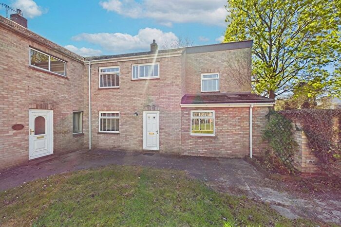 3 Bedroom End Of Terrace House For Sale In St. Johns Way, Thetford, IP24