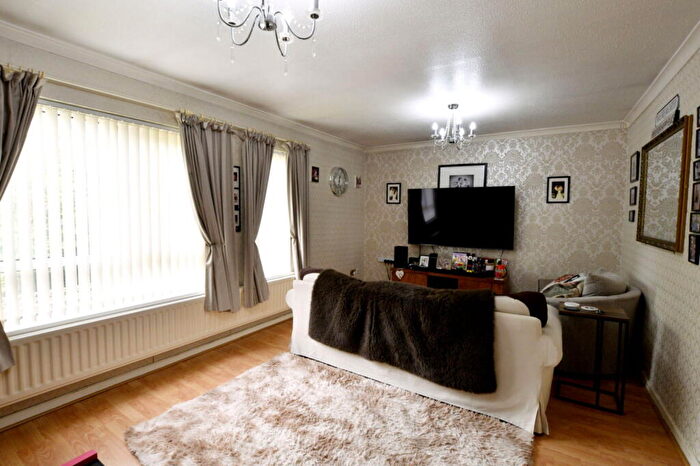 3 Bedroom End Of Terrace House For Sale In Longacre, Fatfield, Washington, Tyne And Wear, NE38