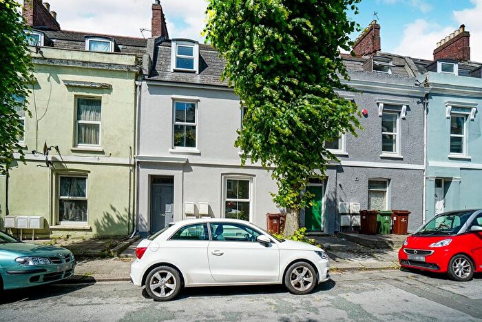 1 Bedroom Flat To Rent In Victoria Place, Stoke, Plymouth, PL2