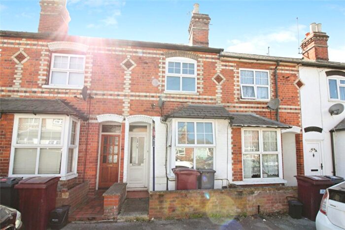 2 Bedroom Terraced House To Rent In Wykeham Road, Reading, RG6