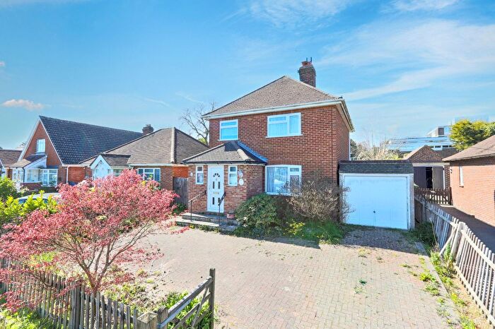 3 Bedroom Detached House For Sale In North Beeches Road, Crowborough, East Sussex, TN6