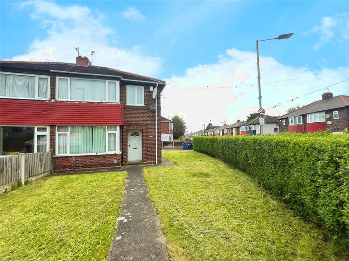 3 Bedroom Semi-Detached House To Rent In Harrowden Road, Doncaster, South Yorkshire, DN2