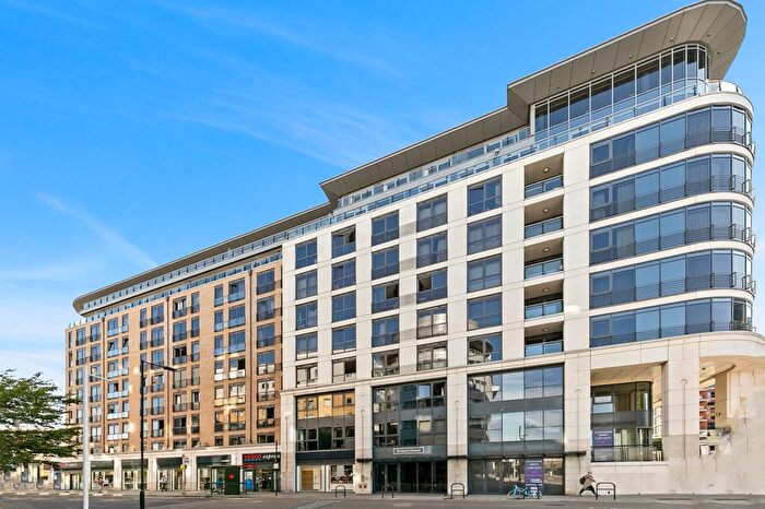 2 Bedroom Flat For Sale In Octavia House, Imperial Wharf, SW6
