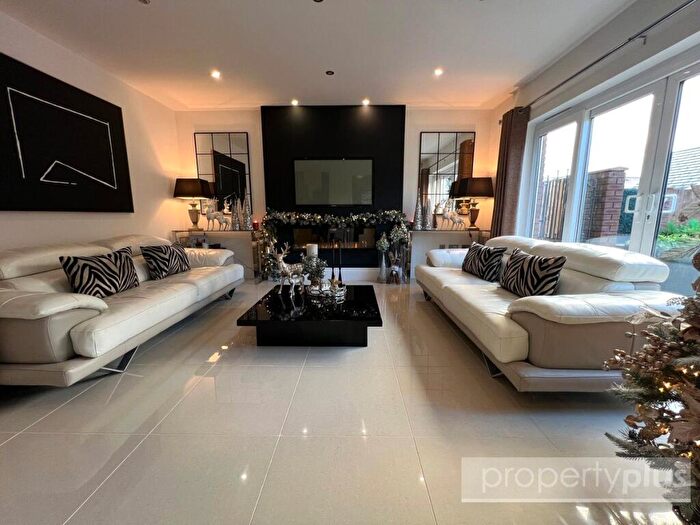 5 Bedroom Detached House For Sale In Parc Dan Y Bryn, Tonyrefail, Rhondda Cynon Taff, CF39