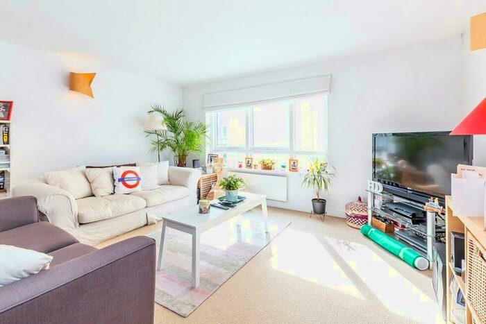 1 Bedroom Flat To Rent In Sussex Way, Holloway, N19