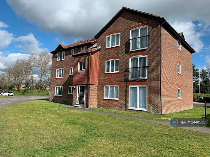 2 Bedroom Flat To Rent In Salisbury House, Goring-By-Sea, Worthing, BN12