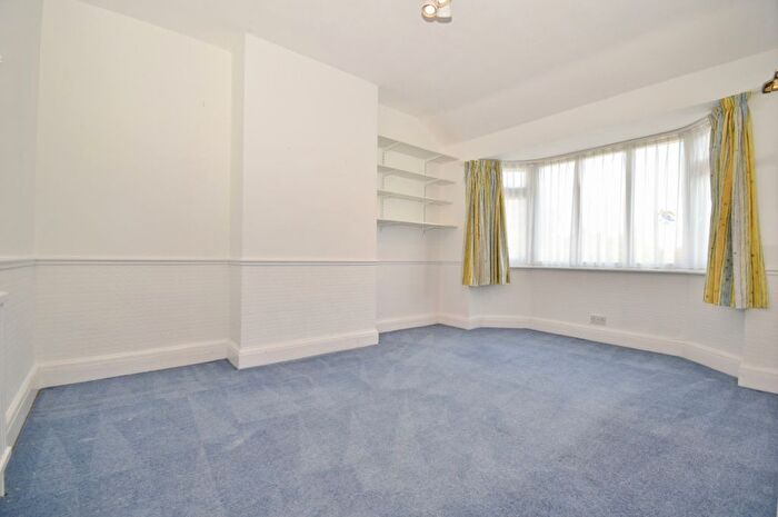 4 Bedroom Semi-detached House To Rent In Hill Road, Pinner, HA5