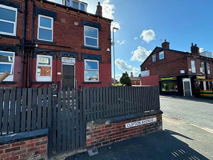 2 Bedroom Terraced House To Rent In Clifton Avenue, Leeds, LS9