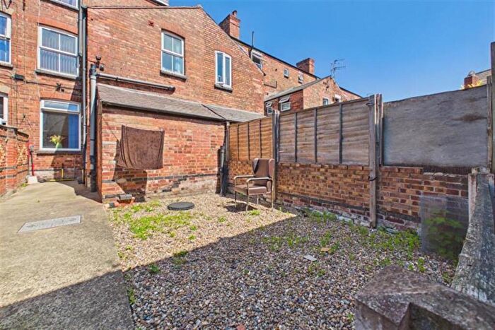 1 Bedroom Terraced House To Rent In Room, NG2