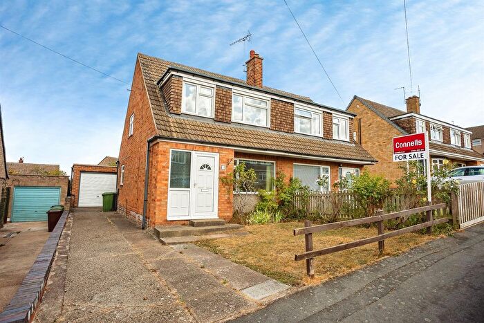 3 Bedroom Semi-Detached House For Sale In Grange Drive, Melton Mowbray, LE13