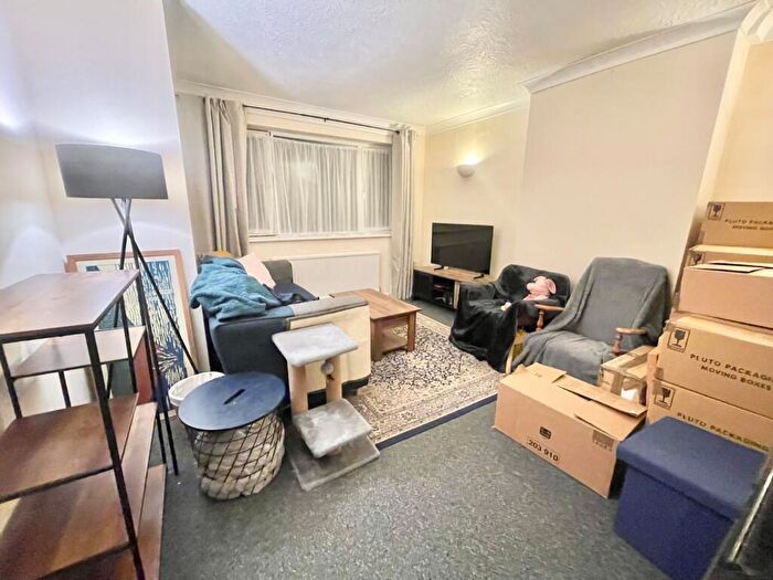 2 Bedroom Flat To Rent In Sundew Grove, Ramsgate, Kent, CT11