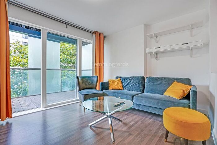 2 Bedroom Flat To Rent In Dance Square, Clerkenwell, EC1V