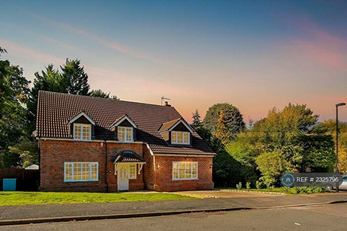 5 Bedroom Detached House To Rent In Boxford Close, South Croydon, CR2