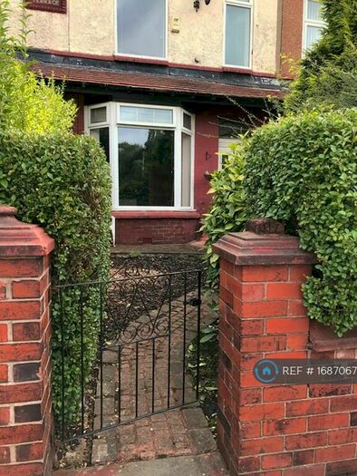 2 Bedroom Terraced House To Rent In Limeside Road, Oldham, OL8