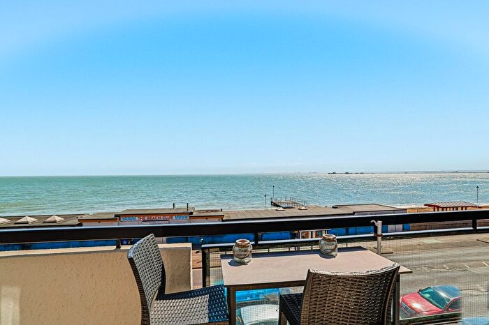 2 Bedroom Flat For Sale In Waterside, Eastern Esplanade, Southend On Sea, Essex, SS1