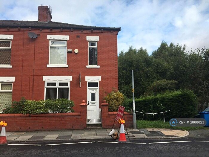 3 Bedroom End Of Terrace House To Rent In Oldham Road, Middleton, Manchester, M24