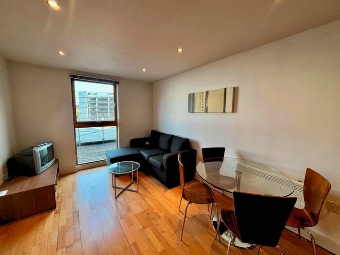 1 Bedroom Flat To Rent In Cartier House, The Boulevard, Leeds, West Yorkshire, LS10