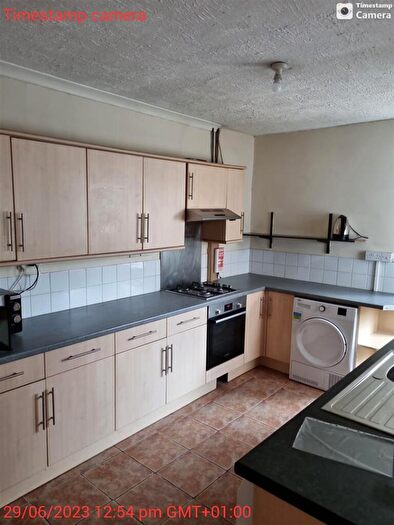 4 Bedroom House To Rent In Flora Street, Cathays, CF24