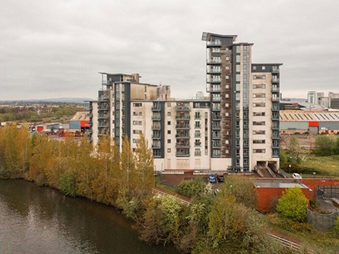 2 Bedroom Apartment For Sale In Overstone Court, Cardiff, CF10
