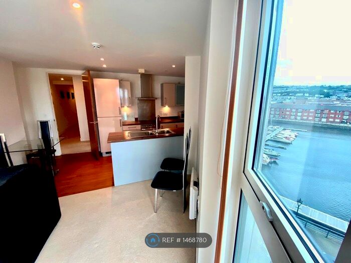 2 Bedroom Flat To Rent In Meridian Tower, Maritime Quarter, Swansea, SA1