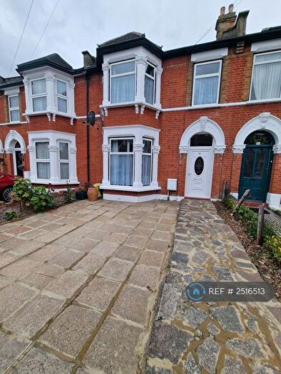 3 Bedroom Terraced House To Rent In Kingswood Road, Ilford, IG3