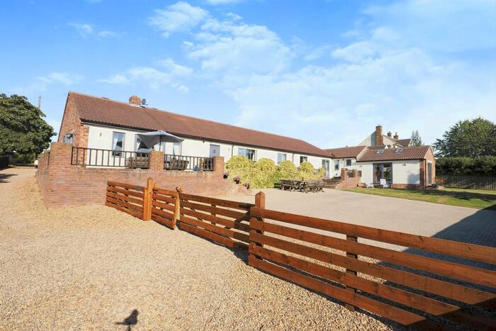 7 Bedroom Barn Conversion For Sale In Badsworth Common, Badsworth, Pontefract, WF9