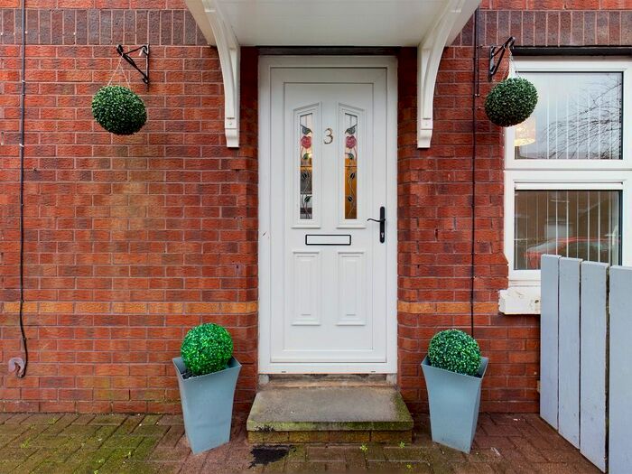 2 Bedroom Flat To Rent In Vulcan Street, Belfast BT5