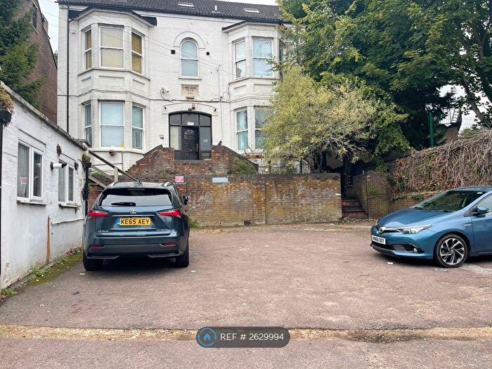 2 Bedroom Flat To Rent In Napier Road, Luton, LU1