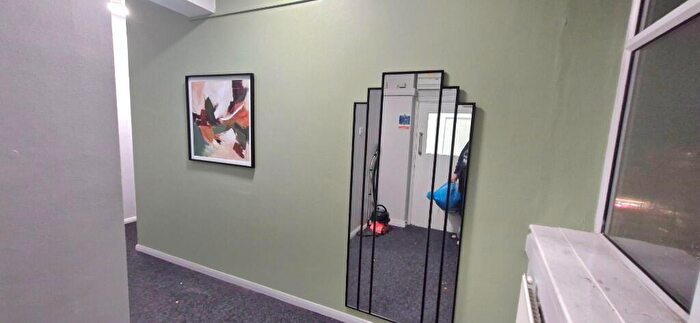 5 Bedroom Apartment To Rent In Alfreton Road, Nottingham, Nottinghamshire, NG7