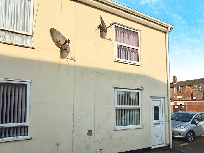 2 Bedroom Terraced House For Sale In Albany Road, Lowestoft, Suffolk, NR32