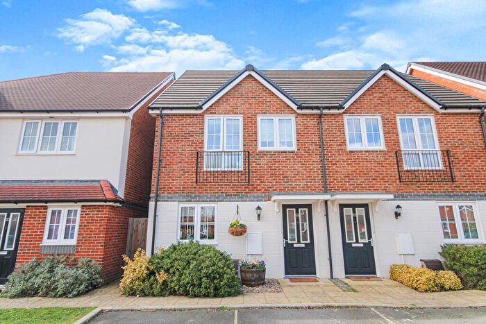 3 Bedroom Semi-Detached House To Rent In Howes Crescent, Bishopdown, Salisbury, SP1