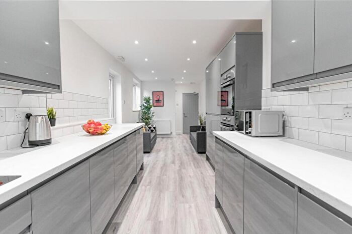 7 Bedroom Terraced House To Rent In Margate Road, Southsea, Hampshire, PO5