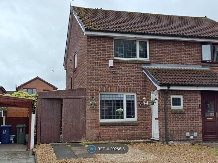 2 Bedroom Semi-Detached House To Rent In Farringdon Drive, Manchester, M26