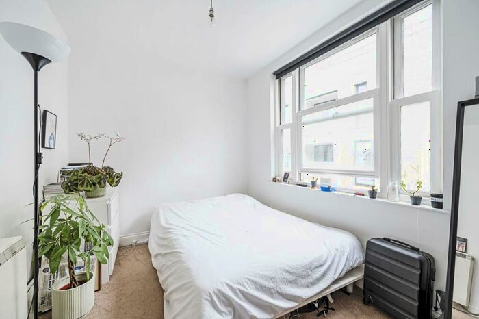 2 Bedroom Flat To Rent In Austin Street, Shoreditch, London, E2