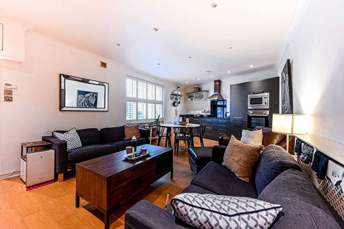 2 Bedroom Flat For Sale In Eardley Crescent, Earls Court, London, SW5