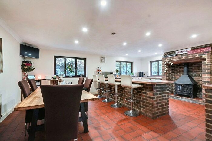 4 Bedroom Detached Bungalow For Sale In Scragged Oak Road, Detling, ME14