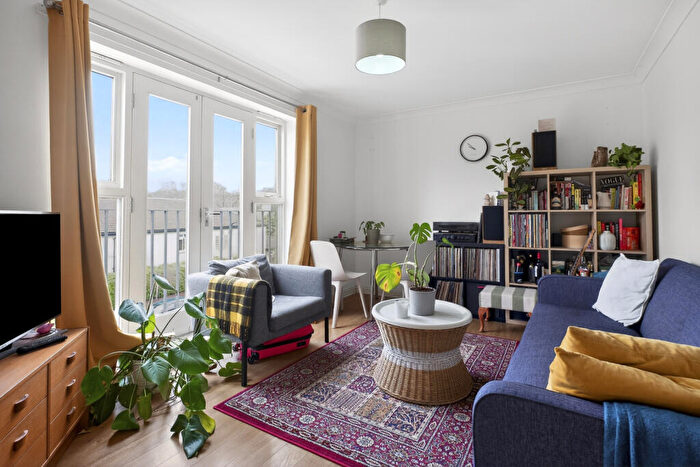 2 Bedroom Apartment To Rent In Trowbridge Road, London, E9