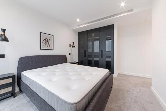 2 Bedroom Apartment To Rent In Boxwood Gardens, London Dock, E1W