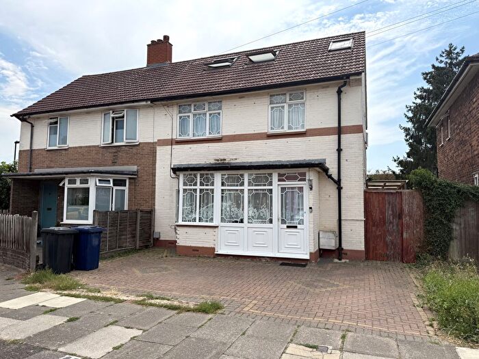 5 Bedroom Semi Detached House For Sale In Greenhill Gardens, Northolt, UB5