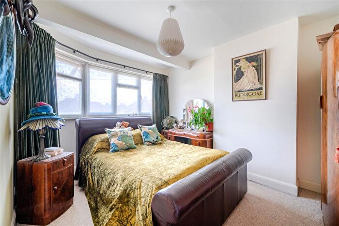 4 Bedroom Semi-Detached House For Sale In Domonic Drive, London, SE9