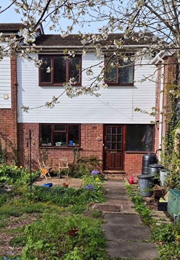 3 Bedroom Terraced House For Sale In Birch Way, Chesham, HP5