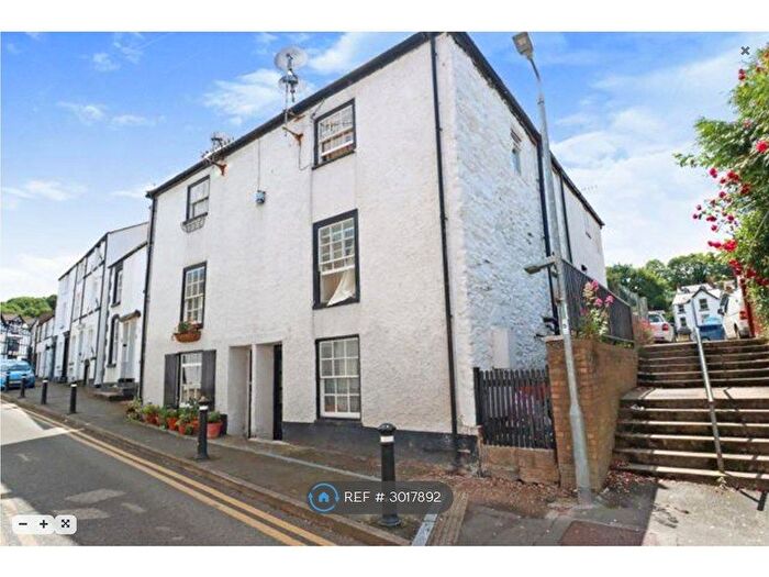 2 Bedroom Terraced House To Rent In Church Street, Llangollen, LL20