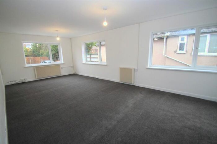 2 Bedroom Flat To Rent In The Hollow, Earl Shilton, Leicester, LE9